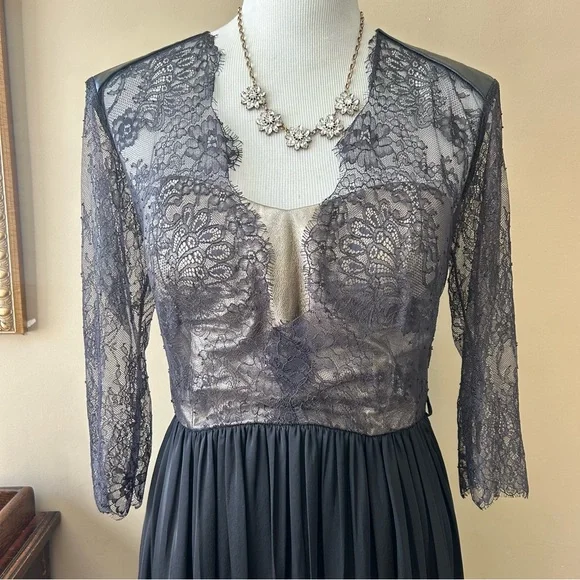 Lace and Leather Dress - Picture 3 of 9